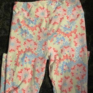 LulaRoe Easter/Spring style legging Os